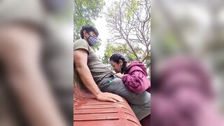 Đang đi bộ thì được bú cặc ai mà chịu nổi nứng vl