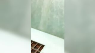 Anh sục nhanh lên em con đi học bài nữa, mẹ em về rồi P2