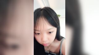 Các e loli tq mới lớn bị dụ vào thuê chung cư để tổ chức live địt tập thể kím tiền #3