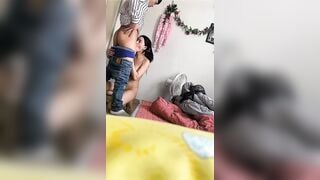 Tuột quần bắt em vợ bú cu giải tỏa