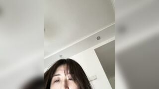 Gái dâm banh lồn banh lỗ đít cho trai xem dâm đãng