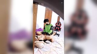 QUAY NÉN PHÁT HIỆN VỢ DẪN GRAP VỀ ĐỤ NHAU TẬN 40 PHÚT
