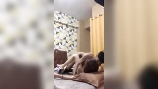 MỚI ĐẦU EM ĐÒI ĐẮP CHĂN NHƯNG ĐỊT 1 LÚC E NÓNG CHỊU K NỔI