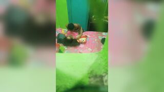 Quay lén vợ chồng già hàng xóm địt nhau