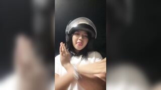 Em rau chubby ra đường gạ trai về địt vú to lồn múp bắn tinh vào lồn