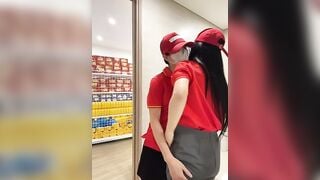 Siêu Thị WinMart bé nhân viên lồn nhiều nước vừa làm vừa bán quạt - phần 59