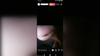 Bé học sinh nữa đêm call sex vạch lồn cho bạn trai xem 1