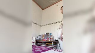 Em dược sỹ xinh đẹp.