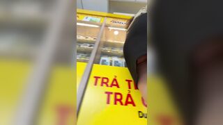Tổng hợp, Quay lén dưới váy nhân viên TGDD và DMX váy ngắn