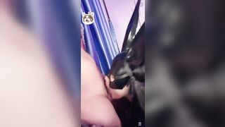 Đang Bú Cu Mà Em Dỗi Em Ra 1 Góc Tự Ngồi Thủ Dâm Cho Sướng