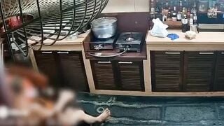 Sư thầy và cô phật tử có chồng dang díu với nhau xem chùa như nhà thích ở đâu đụ ở đó