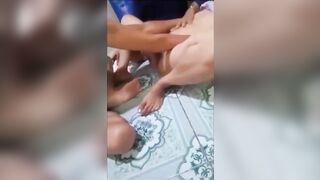 Mấy bác họ nhậu sĩn đè cháu ra bú lồn