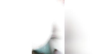 Ngủ mà không mặc đồ bị chú họ phát hiện