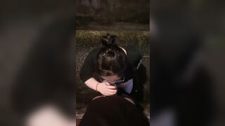 "MẸ KẾ" DÂM ĐÃNG BÚ CẶC THẰNG CU NGAY NGOÀI ĐƯỜNG