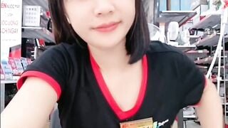 Em nhân viên fpt shop thủ dâm gửi cho anh họ xem