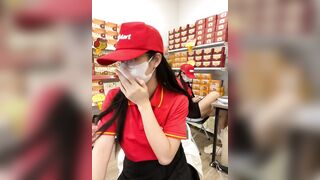 Siêu Thị WinMart bé nhân viên lồn nhiều nước vừa làm vừa bán quạt - phần 76