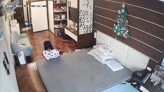 Hack cam nhà em biên tập viên xinh đẹp địt nhau với chồng cực sung