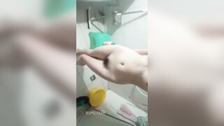 học sinh cấp 3 đi tắm , tranh thủ khoe hàng, cho zai xem