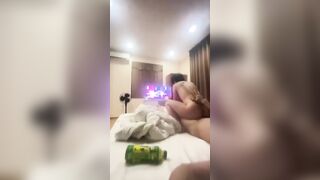 Được bà chị họ mông to yêu thích cây láp bự Phần 1