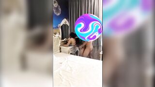 Clip sex Linh Miu some với trai trong khách sạn sướng vl ra
