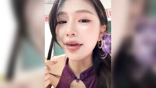 Cô Giáo Tri Thức, Vú To Lồn rậm Thủ dâm ở Lớp Học Bắn nước live sex