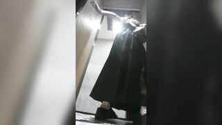 Cậu HS Làm liều, Quay Lén GV Thực tập chân dài lồn rậm lông đi đái