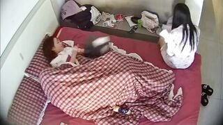 Đang chuẩn bị đụ bạn gái 2k9 thì con em họ lại phá đám muốn đụ chúng.