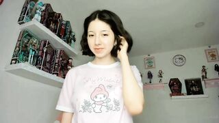 Em gái xinh ngucej bự móc lồn cực chill