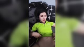 Chị gái thiếu tiền em họ không có trả phải trả bằng đụ nhìn mặt chị hơi cay.
