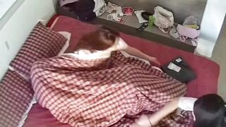 Nghịch lồn bạn gái 2k10 chuẩn bị đụ thì con em gái lại đến phá đám.
