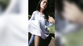 Mbbg đi chạy bộ, ko mặc nội y public thủ dâm ở công viên lồn ko lông live sex rên rỉ