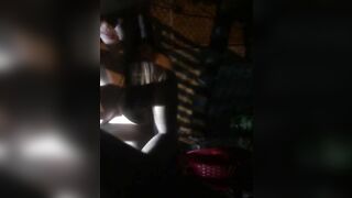 Em gái đi public bị công an bắt