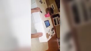 Ướt thật ướt đút vào mới tê