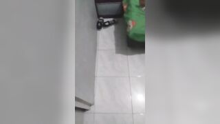 Em gái 2k9 học bài mệt mỏi còn bị anh họ đụ đút cặc vào mồm.