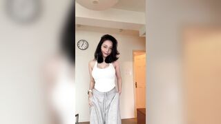 Cô Giáo Yoga Cực Múp, Chân dài Loli Vú To Lồn ko lông Cởi đồ thủ dâm live sex
