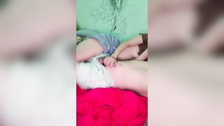 Tự quay bóp vú người yêu , được sục cặc dâm đãng