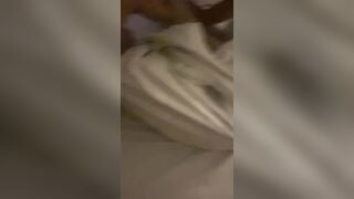 con bé 2k8 nhỏ nhắn mà 1 mình cân hẳn 3 thằng