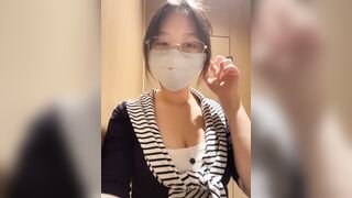 10 phút, Sinh viên Dhoc, Chubby Vú bự Public vào WC TTTM Bóp Vú thủ dâm live sex rên