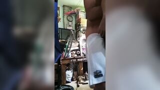 Nứng cặc thèm đụ anh họ đến xin em gái 17 tuổi đụ ai dè nó cho thì đụ thôi..