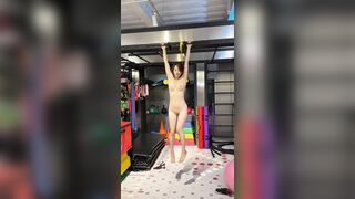 Hậu trường chụp ảnh nude cho em rau dâm vú to lồn ngon