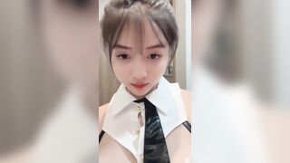 Bé Thỏ dâm đãng nứng lồn phần 1