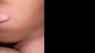 Lộ clip sex Em gái đeo kính đụ nhau với bạn trai, anh bắn rồi hả