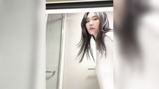 Soo Ah lồn đầy nước dâm đãng phần 4