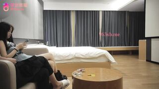 E loli hs dáng nhỏ nhắn nhát học đi làm phò bán dâm giá 3000 tệ bị khách đụ tê lồn