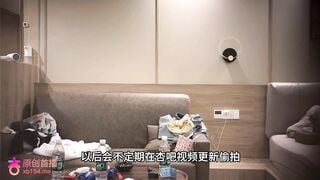 E teen mình dây xinh đẹp tham ăn lười làm lồn nhiều nc nên đi làm phò kím tiền nhanh