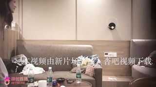 E teen mình dây xinh đẹp tham ăn lười làm lồn nhiều nc nên đi làm phò kím tiền nhanh