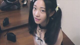 Con gái loli bị bố dượng Tây cặc to huấn luyện làm slave nghiện cặc #1