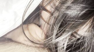Nhỏ em họ kính cận xinh dâm nữa đêm trốn mẹ k ngủ sang phòng a chui vào mềnh bú cu a