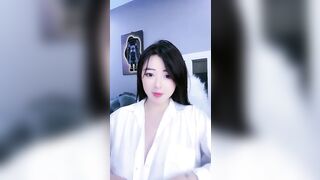 Vy Baby lồn múp đầy nước phần 1