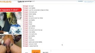 Hai em show vú cho trai lạ trên Omegle
